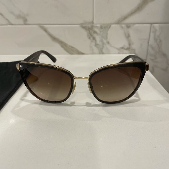 Used Dolce & Gabbana sunglasses - Picture 2 of 9